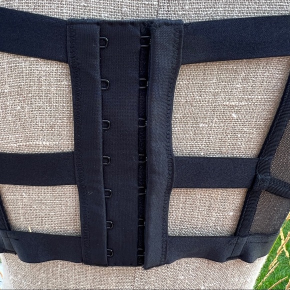 Victoria’s Secret Black Corset Top NWT - Picture 8 of 16